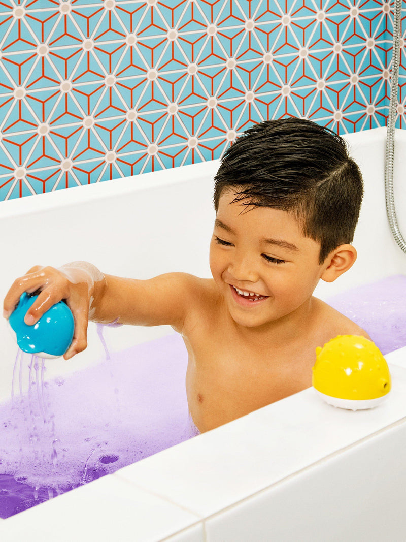Munchkin bath bomb and toy set for toddlers with 20 colorful bombs, imported from the UK