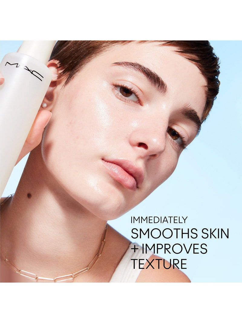 MAC Hyper Real Fresh Canvas Cleansing Oil 200ml, imported from the UK