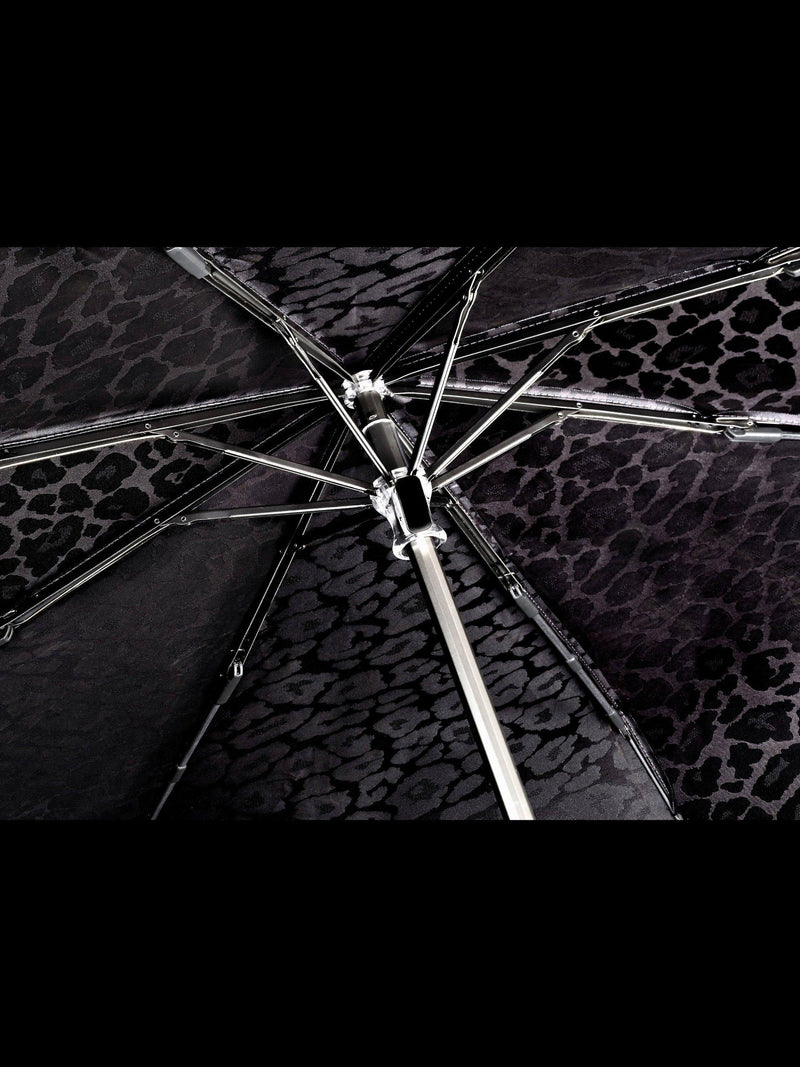 Fulton leopard print folding umbrella 94cm, imported from the UK