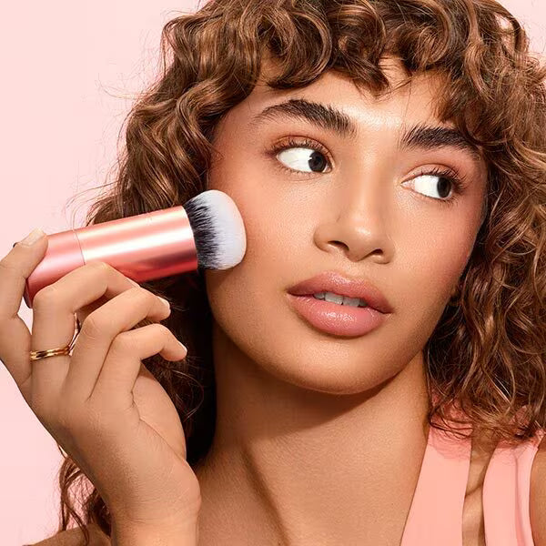Real Techniques Bubble Blending Brush, imported from the UK