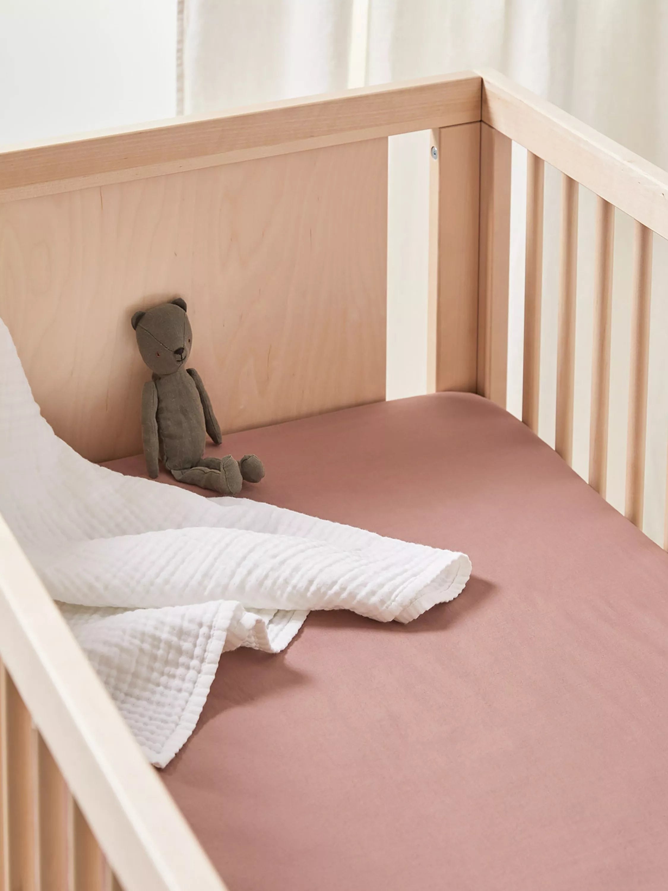 Bedfolk Cotton Fitted Cotbed Sheet, 70 x 140cm - McGrocer