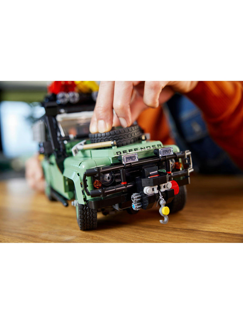 LEGO Classic Defender 90 building kit 2336 pieces, imported from the UK