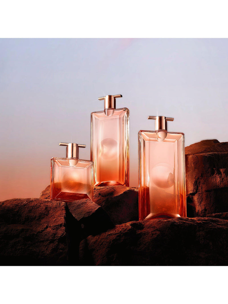 Lancôme Eau de Parfum with floral notes, UK version