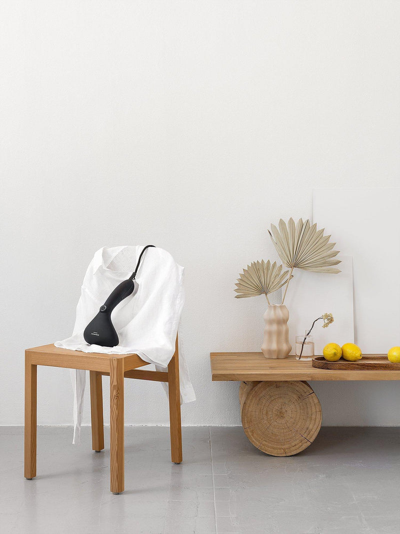 Steamery Cirrus No.2 handheld clothes steamer - British product