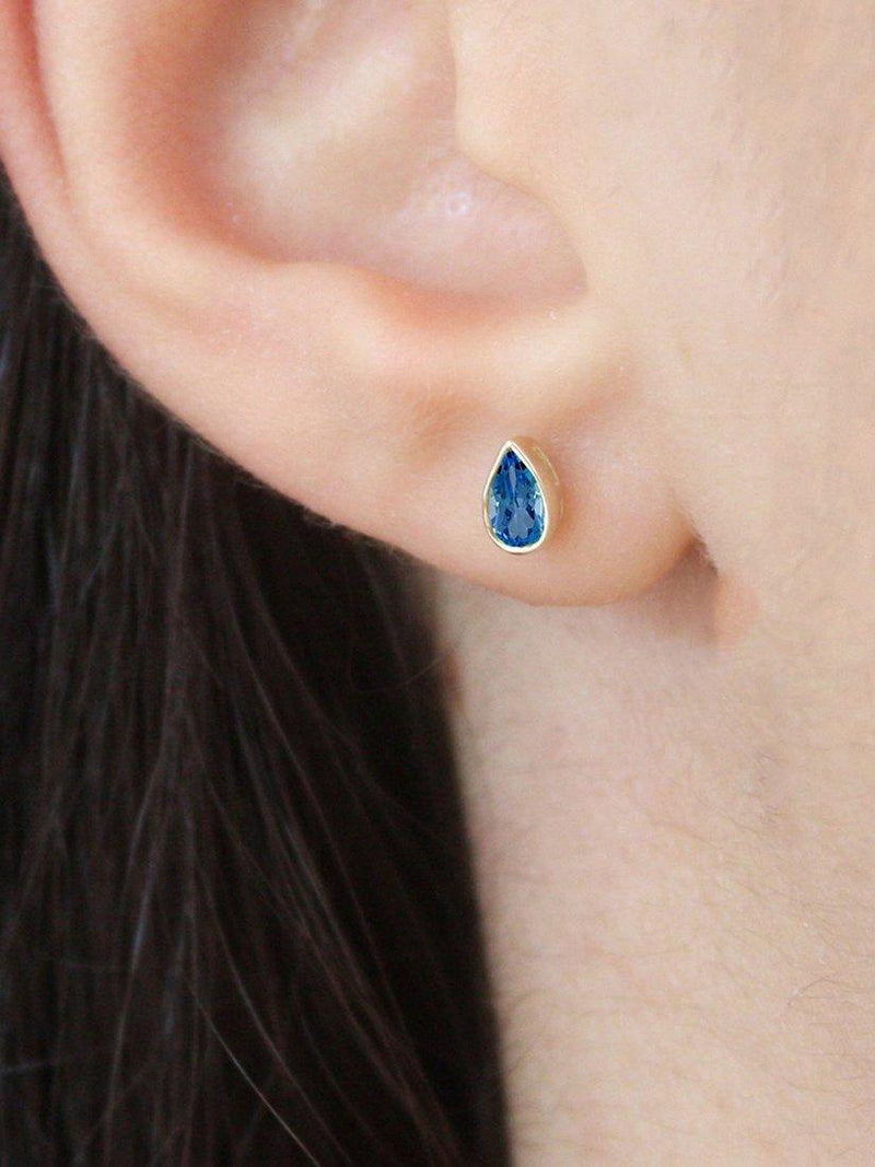 E.W Adams stud earrings pear cut topaz 9ct gold - British product