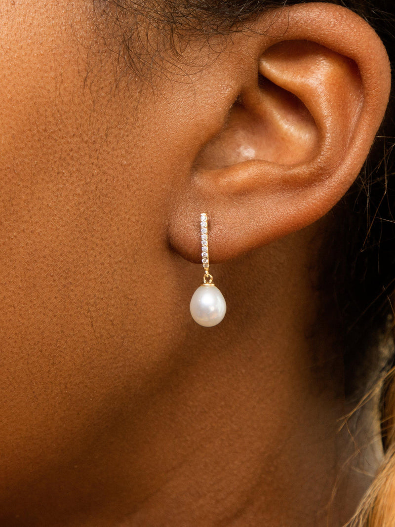 IBB 9ct gold pearl drop earrings - British product