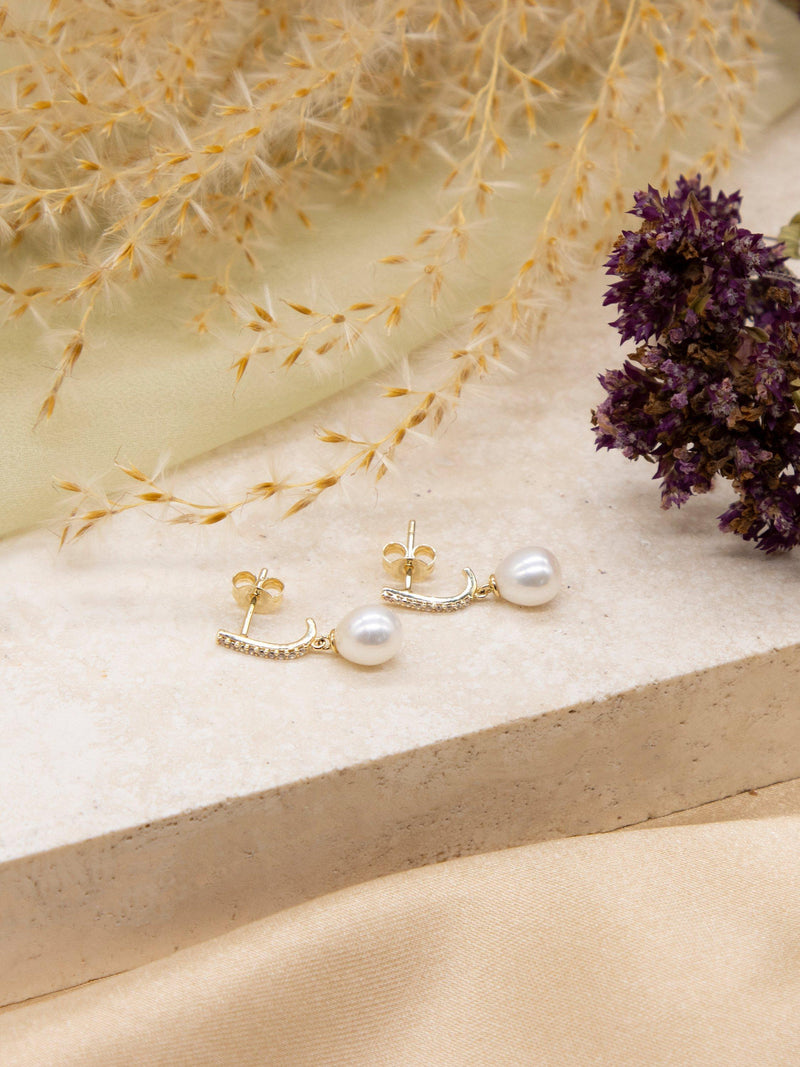 IBB 9ct gold pearl drop earrings - British product