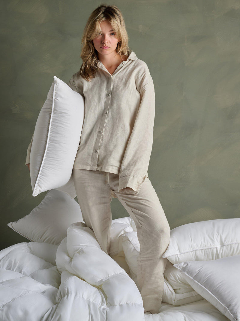 Bedfolk down alternative kingsize pillow firm - British product
