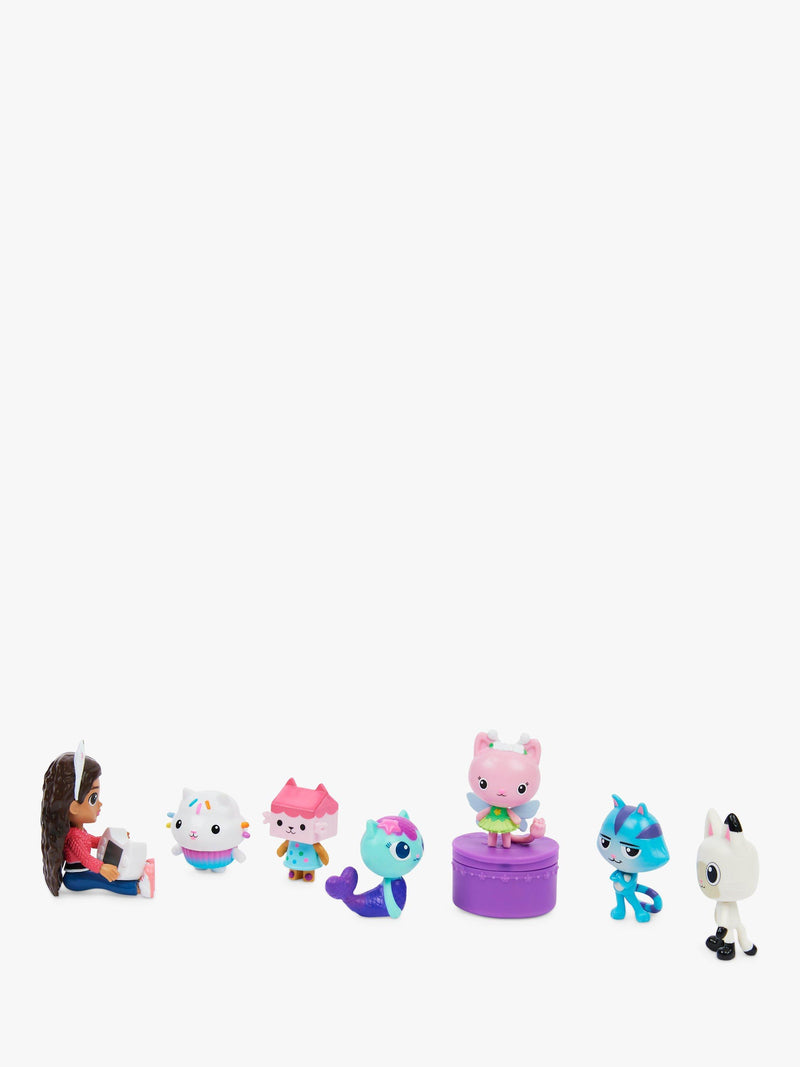 Gabby's Dollhouse deluxe figures set with 7 characters (British brand)