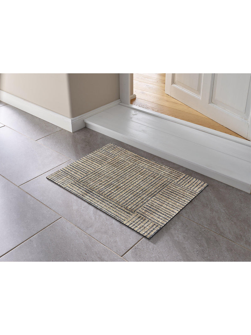Neutral canvas wash and dry door mat (British brand)