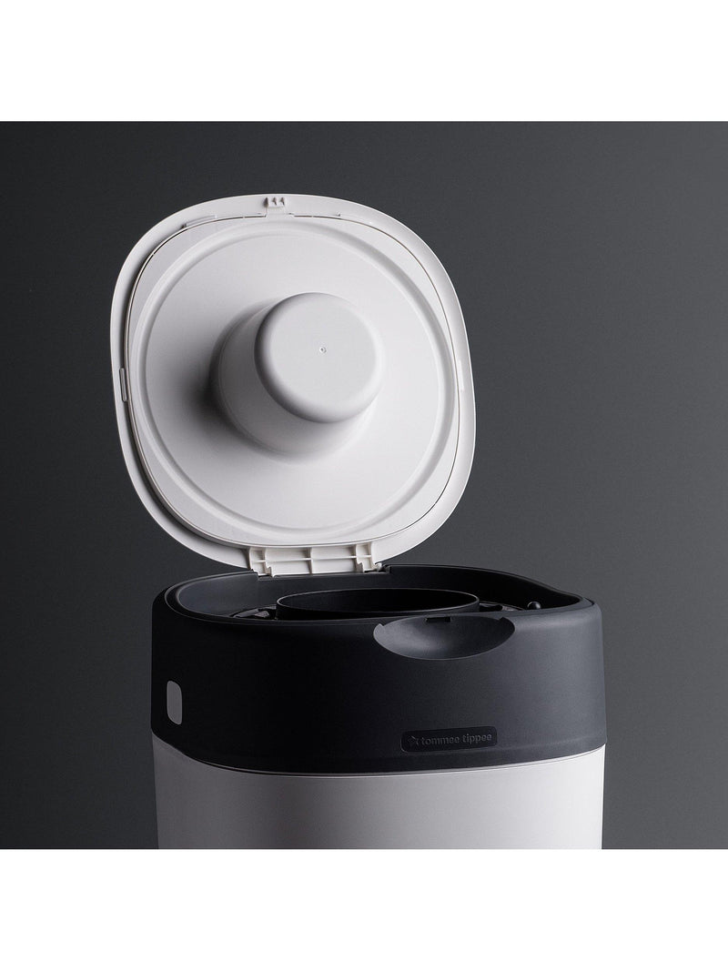 Tommee Tippee Twist & Click Sangenic nappy disposal system (British brand)