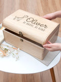 Treat Republic personalised baby giraffe keepsake chest (British brand)