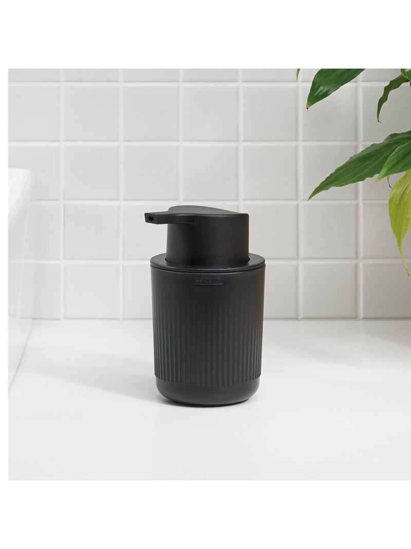 Distributeur de savon ReBorn en plastique recyclé H14xl10xP8,60cm - Produit britannique