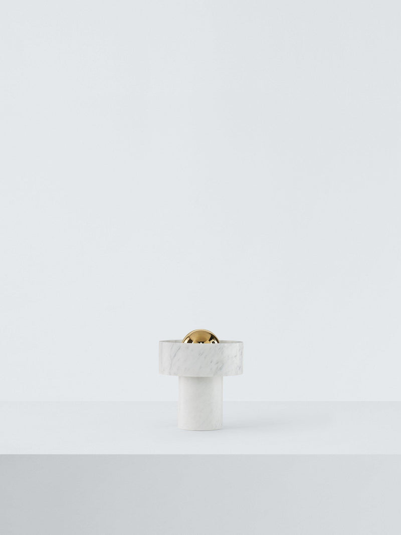 Tom Dixon Stein-Marmor-Tischlampe mit USB-Aufladung, UK-Version
