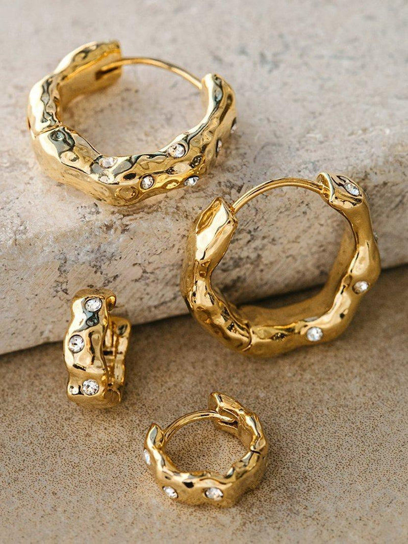 أقراط Orelia Molten Swarovski Crystal Huggie Hoop - منتج بريطاني