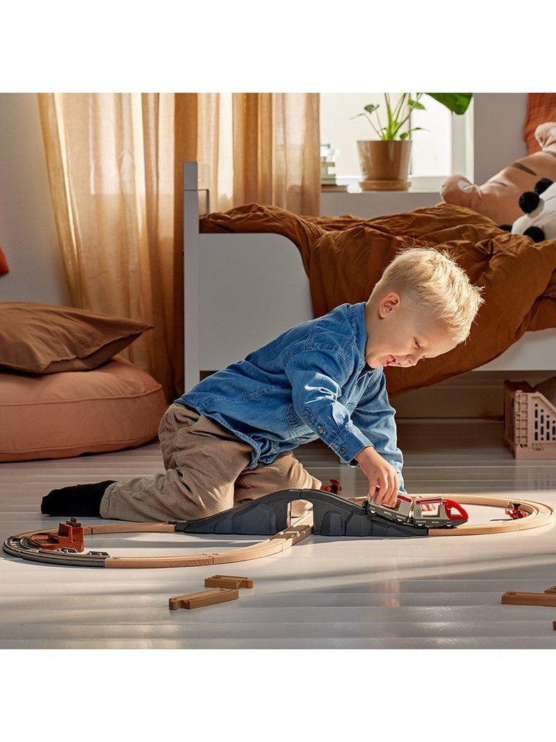 BRIO travel train playset with 22 wooden pieces (British brand)