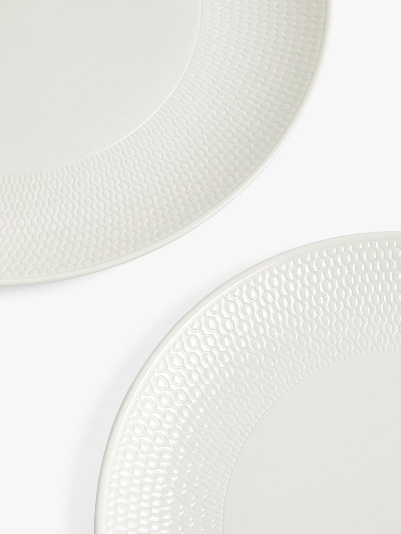 Wedgwood Gio white bone china dinnerware set 12-piece, UK version