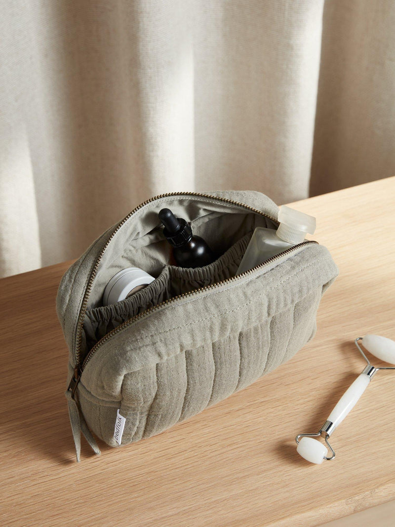 Bedfolk Dream Cotton make-up bag quilted, UK version