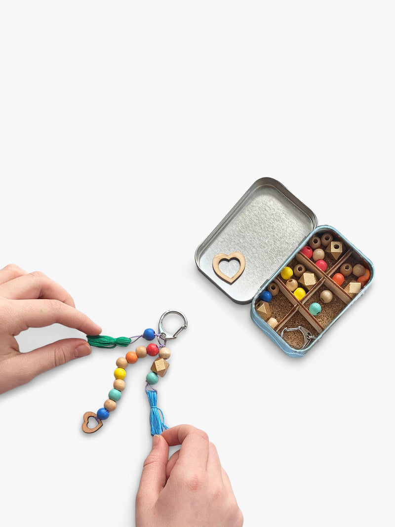 Cotton Twist tassel keyring craft kit (British brand)