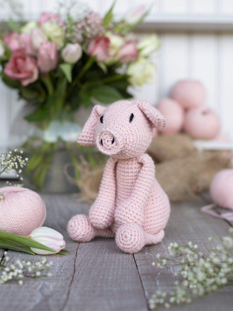 TOFT Richard the Pig crochet kit 80g, imported from the UK