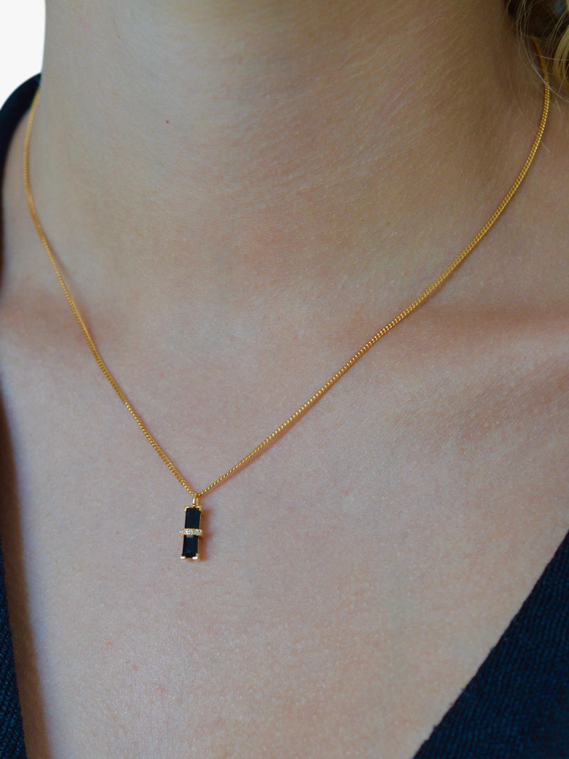 DPT Antwerp onyx pendant necklace gold (British brand)