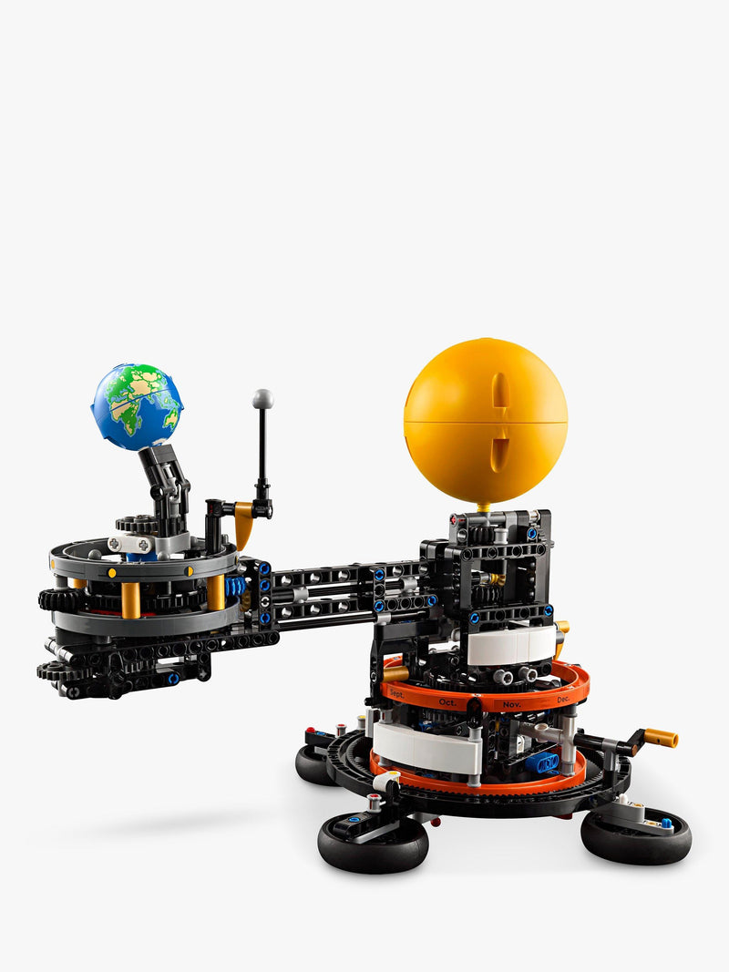 LEGO Technic Planet Earth and Moon Orbit set 526 pieces, imported from the UK