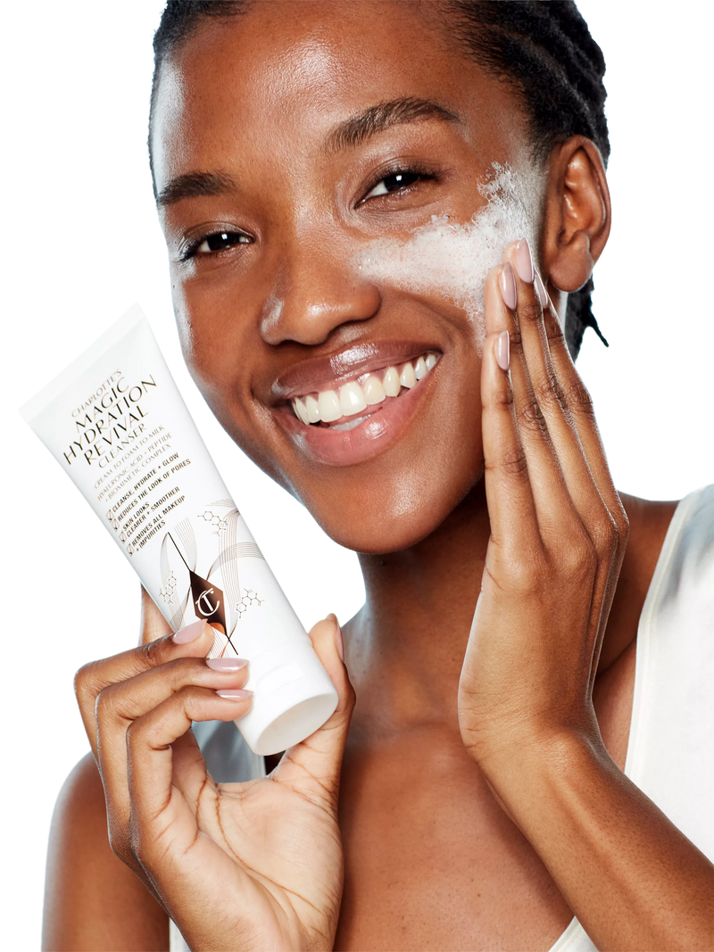 Charlotte Tilbury Magic Hydration Revival Cleanser - British product