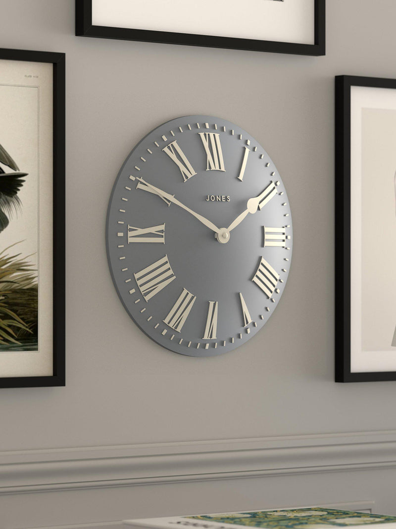 Jones Clocks Strand römische Ziffern Wanduhr 30cm, importiert aus Großbritannien