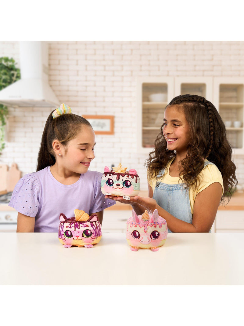 Cookeez Makery Freezy Cakez interactive toy playset - British product