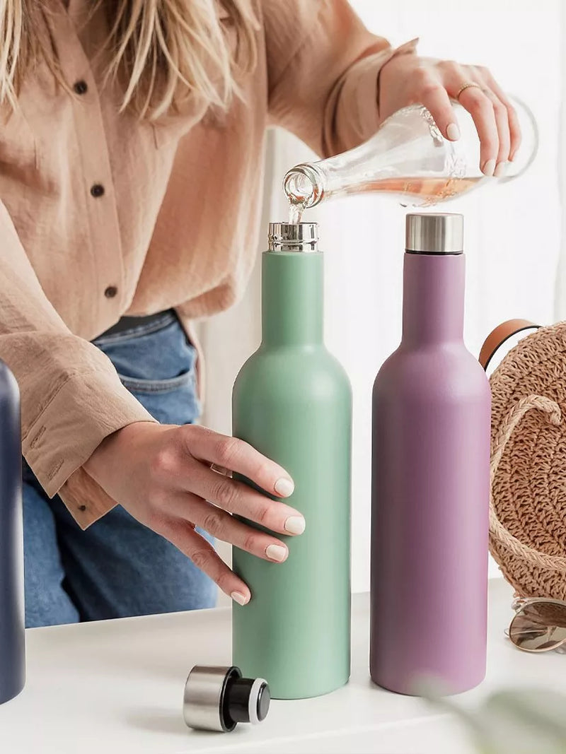 Uberstar insulated stainless steel travel wine bottle in Sage Green, 750ml (British brand)