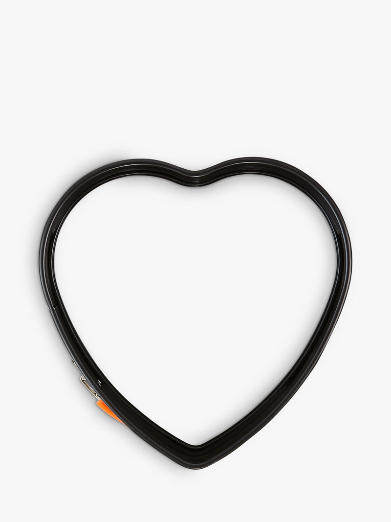 Le Creuset heart springform cake tin 25cm, UK version