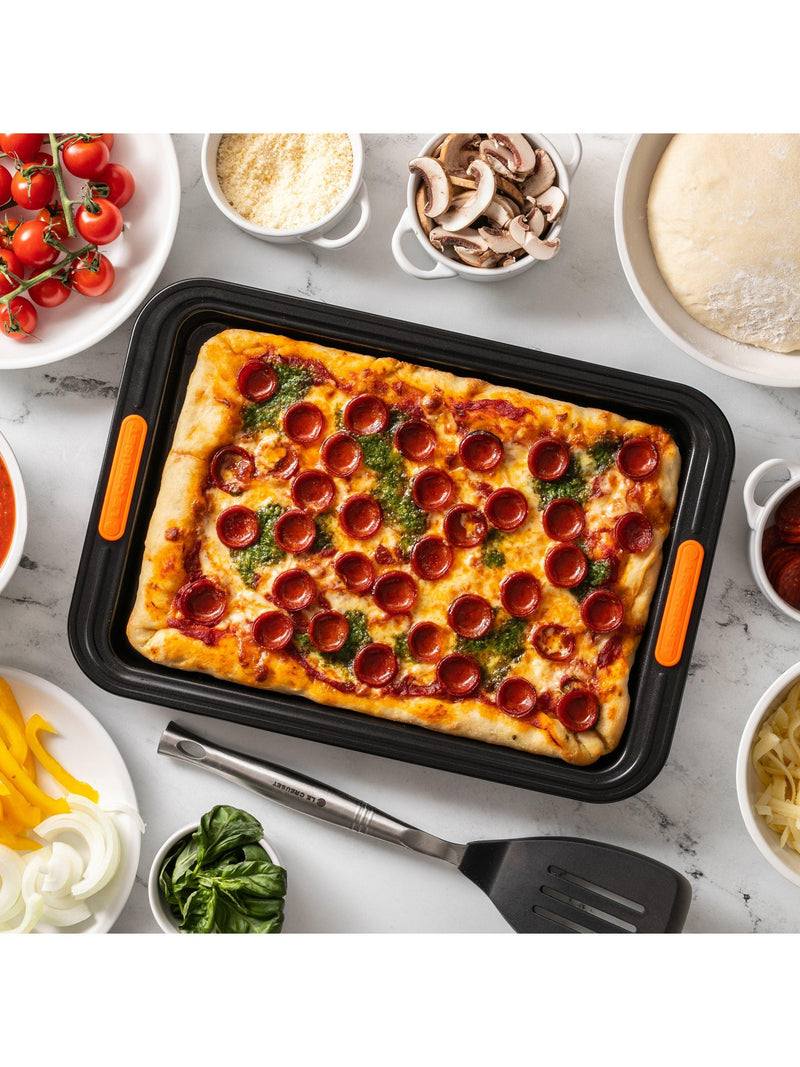 Le Creuset small non-stick baking tray 27cm, UK version
