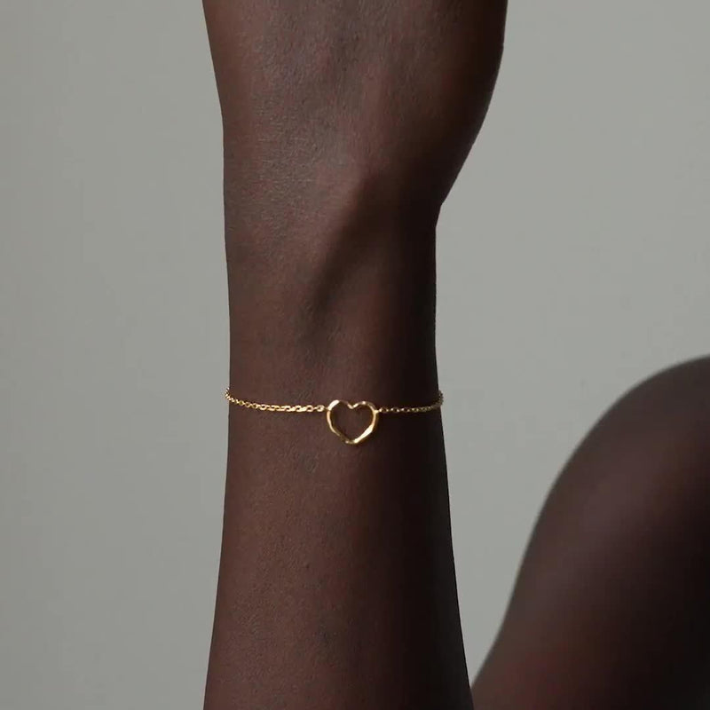 ENAMEL Copenhagen organic heart bracelet yellow gold - British product