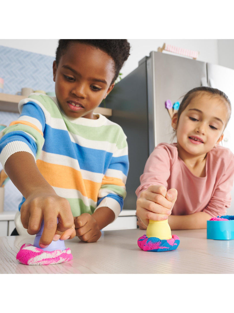 Kinetic Sand Soft Serve Station playset 396g, UK version