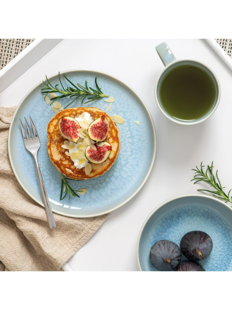 Villeroy Boch crafted porcelain dinnerware set (British brand)