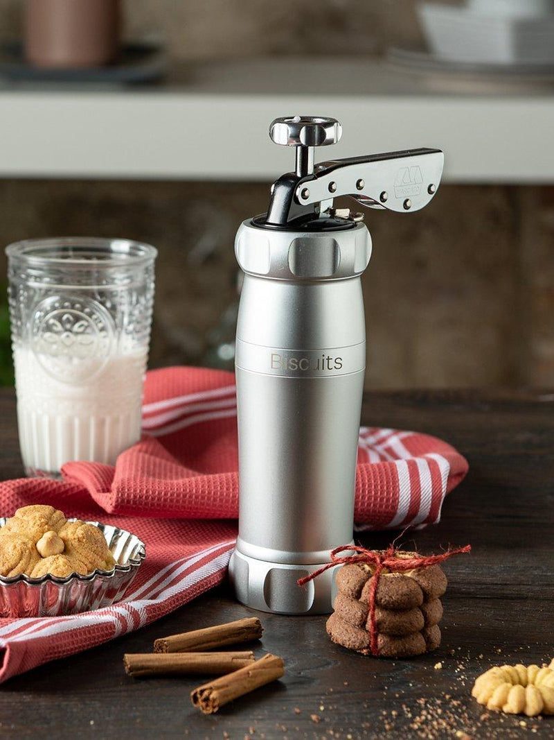 Marcato biscuit press 20 shapes two sizes (British brand)