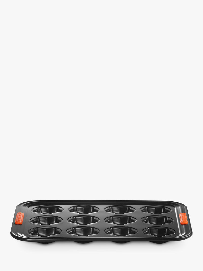 Le Creuset baking tray 12 cup, UK version