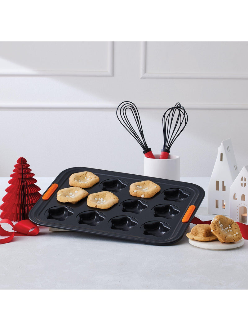 Le Creuset baking tray 12 cup, UK version