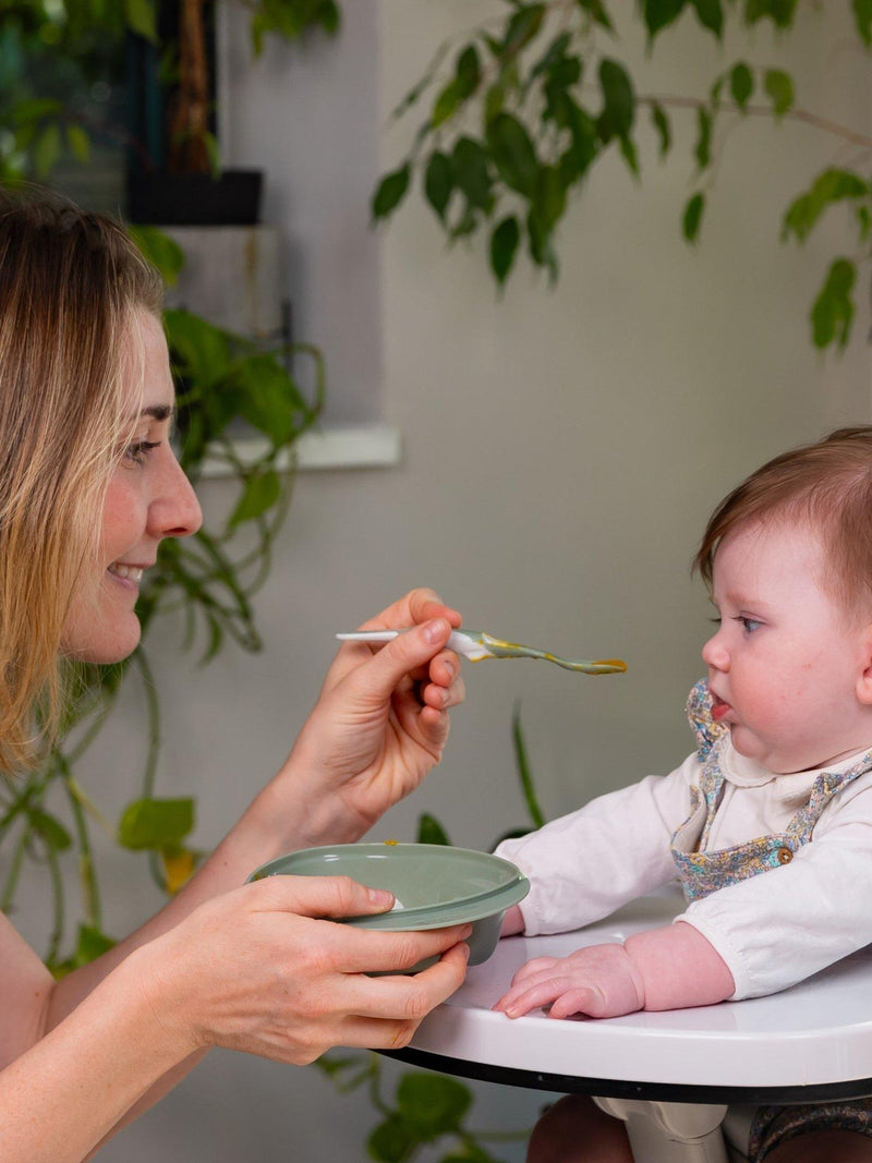 Vital Baby Nourish Scoop Feeding Set Pack of 2 (British brand)