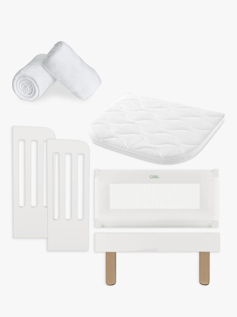 Gaia Baby Serena Bedside Crib Bundle With Sheets UK version