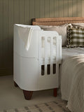 Gaia Baby Serena Bedside Crib Bundle With Sheets UK version