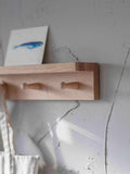 Garden Trading oak wood shelf with 3 pegs 40cm (British brand)