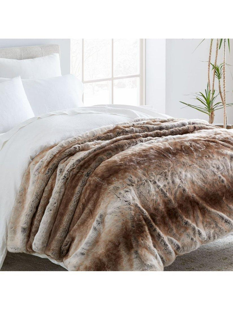 West Elm Faux Fur Throw Light Red - British product