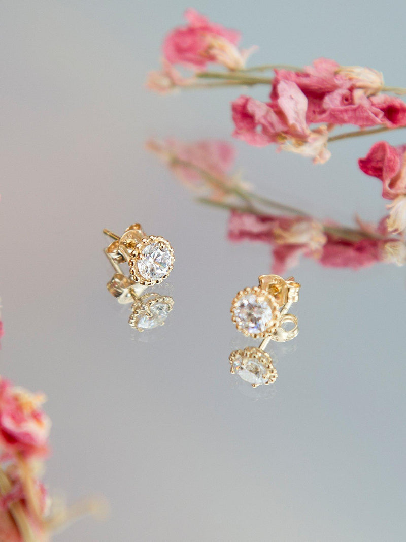 IBB 9ct gold cubic zirconia halo stud earrings, imported from the UK