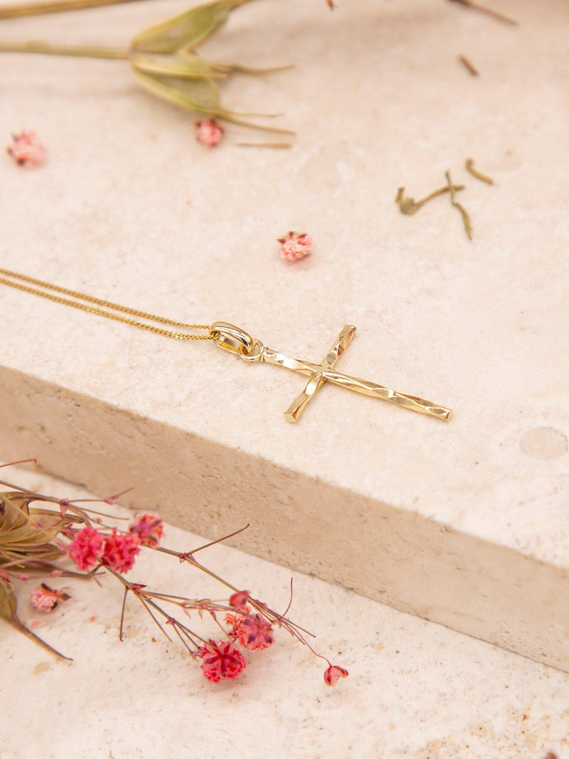 IBB 9ct gold cross pendant necklace 45cm, imported from the UK
