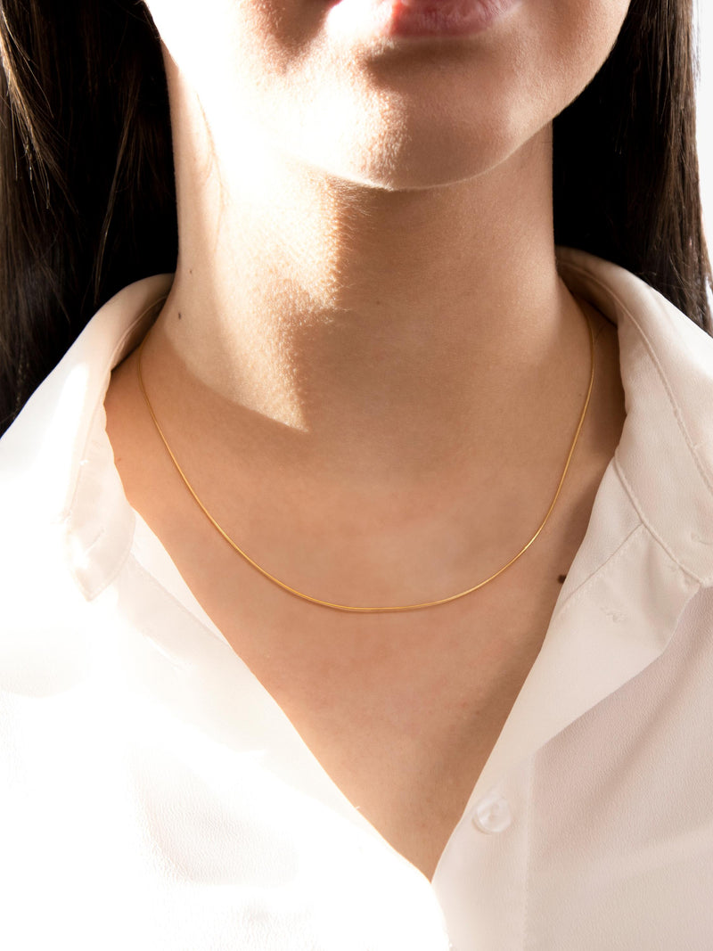 IBB 18ct gold mini round snake chain necklace, UK version