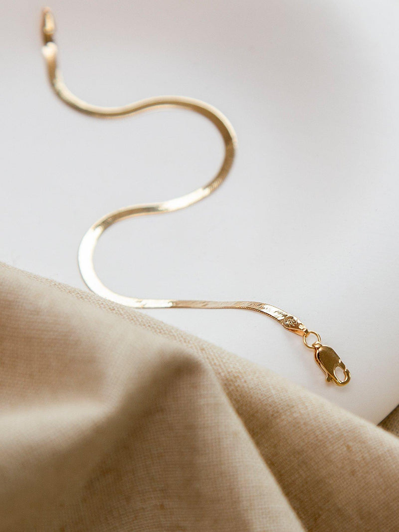 IBB 18ct gold herringbone chain bracelet - British product