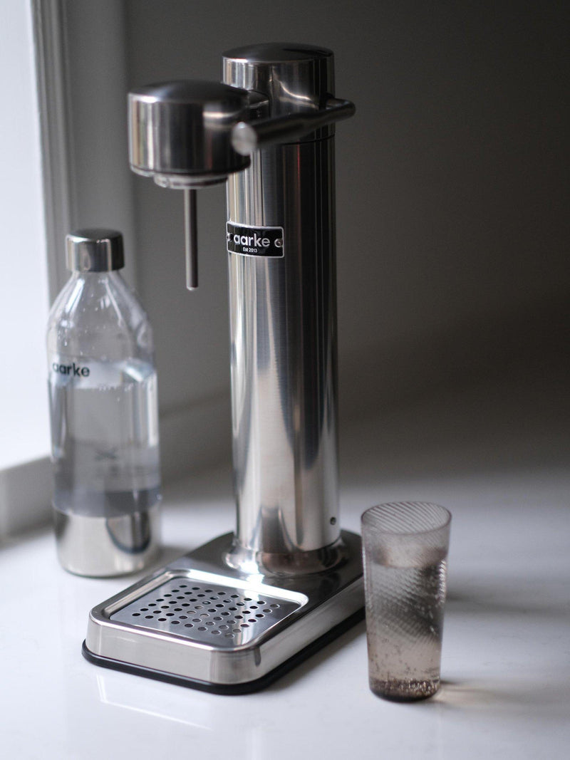 Aarke Carbonator 3 sparkling water maker kit in Steel, UK version