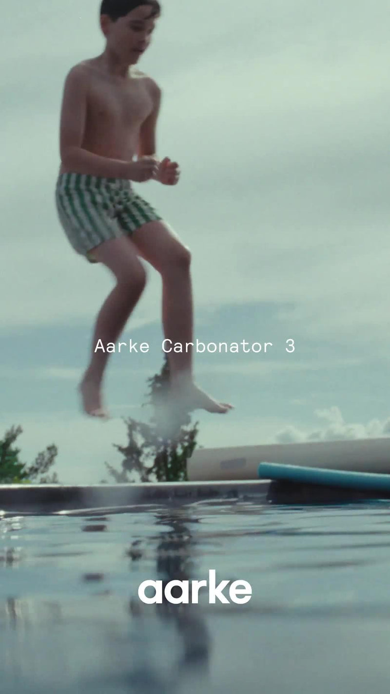 Aarke Carbonator 3 sparkling water maker kit in Steel, UK version