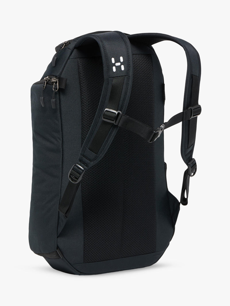 Haglöfs Corker Medium Backpack True Black, UK version